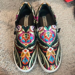 Steve Madden Womens Geary GEAR01S1 Multicolor Floral Low Top Slip On Shoes US 9